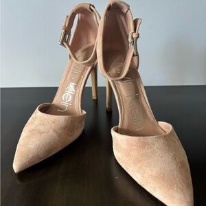 Calvin Klein Hilda Suede Pumps, Women’s 6.5